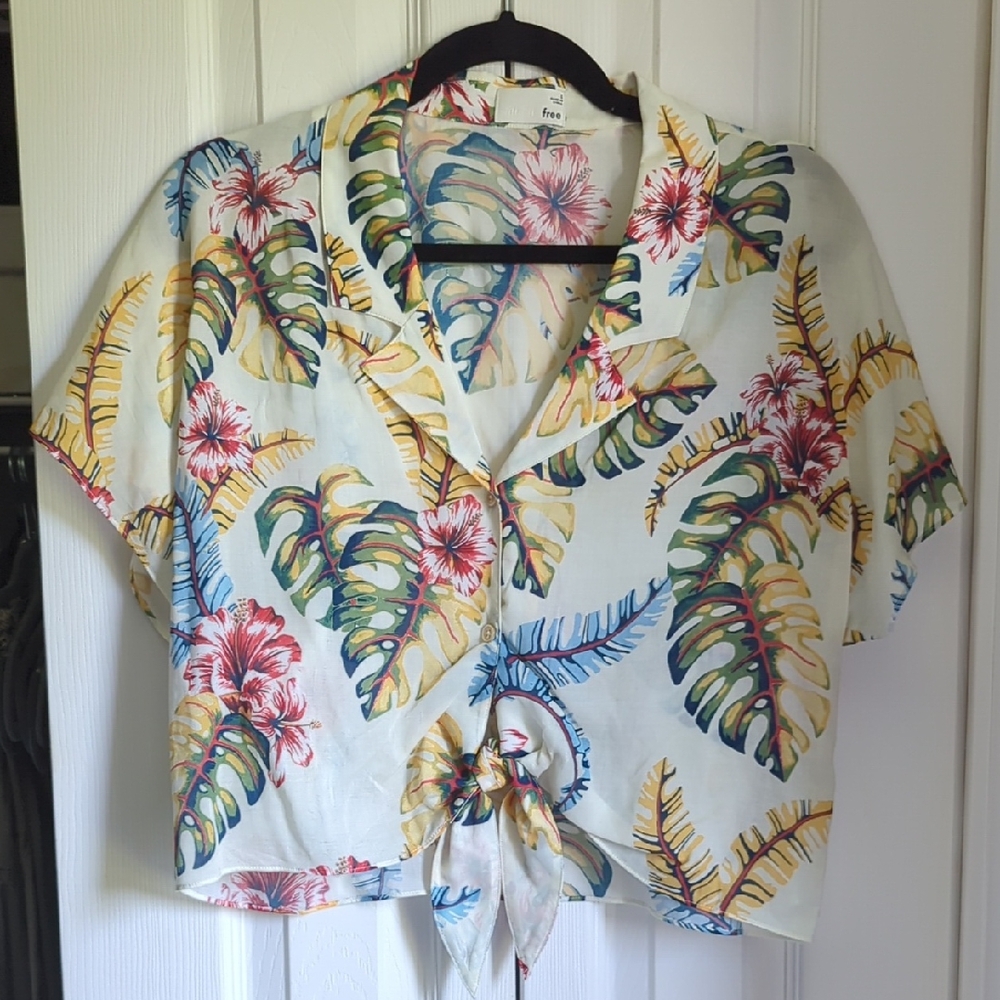 Aritzia Wilfred Free Multicolor Floral Button Down Shirt